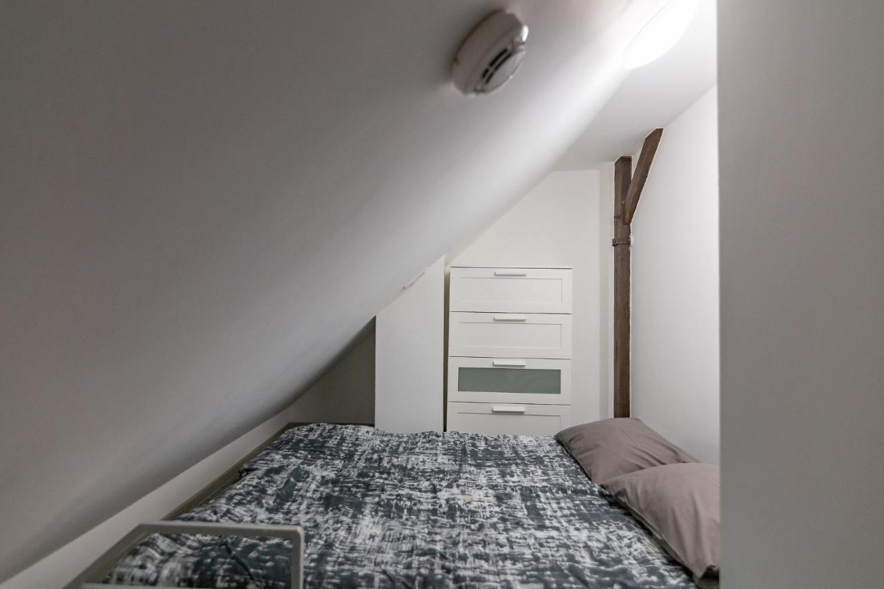 Apartamenty Niedaleko Dworca Od Wroclawapartament-Pl Екстер'єр фото